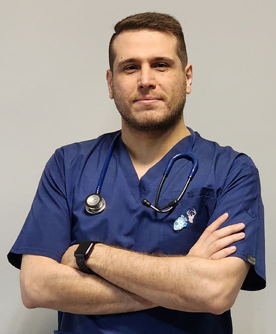 Dr. Farzin Seyednejad Dr. Farzin Seyednejad